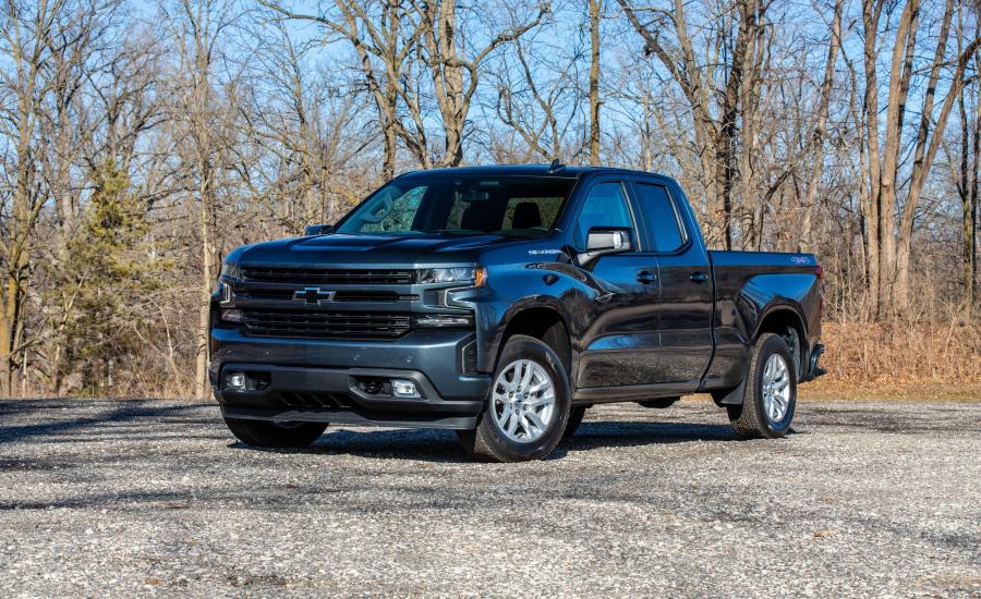  Chevrolet Silverado RST Double Cab 2018 года  (фото 3 из 40)